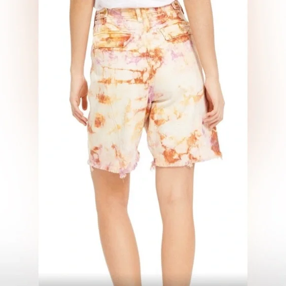 We The Free She's A Legend Orange Apricot Tie-Dye
Bermuda Shorts Size 12 - Picture 3 of 16